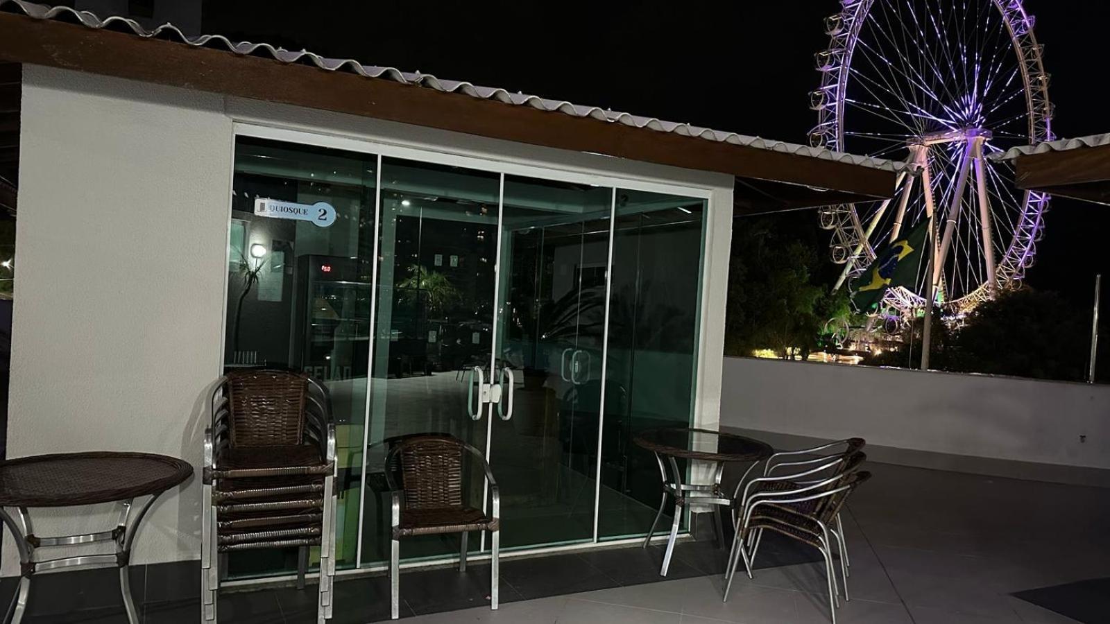 Apartamento Flat Dubai - Frente Roda Gigante - Piscina Frente Mar - Excepcional *