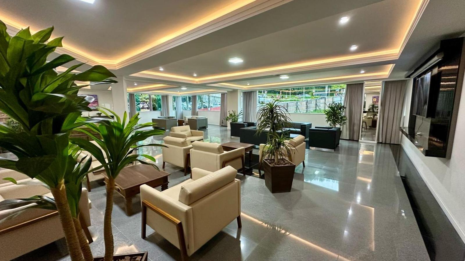 Apartamento Flat Dubai - Frente Roda Gigante - Piscina Frente Mar - Excepcional *
