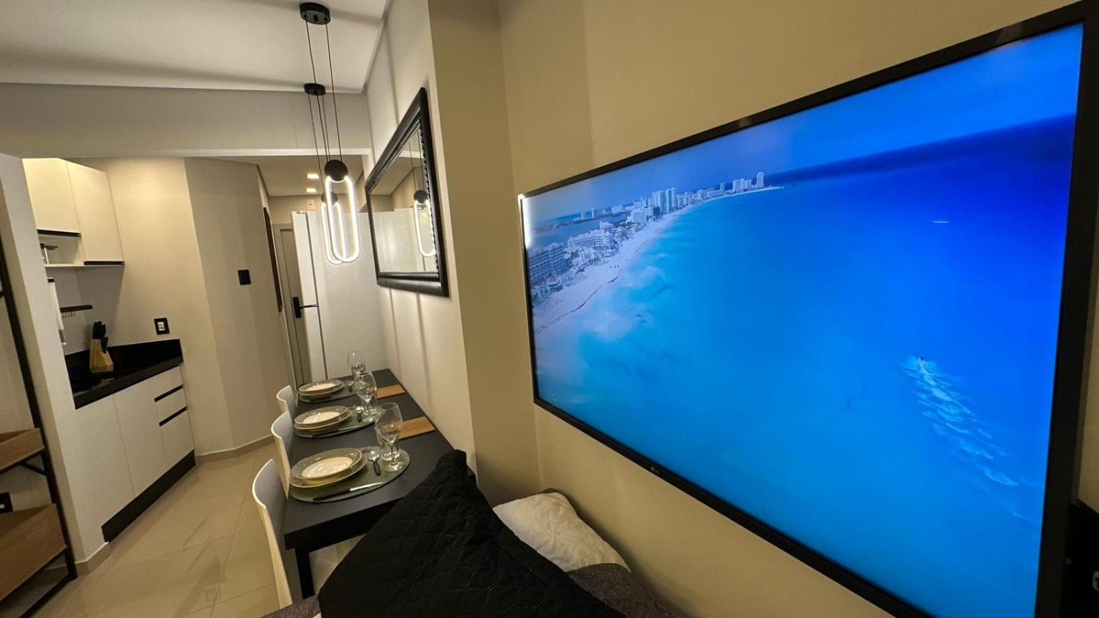 Apartamento Flat Dubai - Frente Roda Gigante - Piscina Frente Mar - Excepcional *