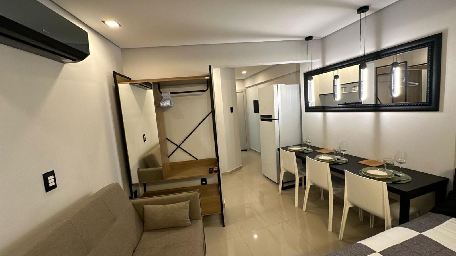Apartamento Flat Dubai - Frente Roda Gigante - Piscina Frente Mar - Excepcional Balneário Camboriú