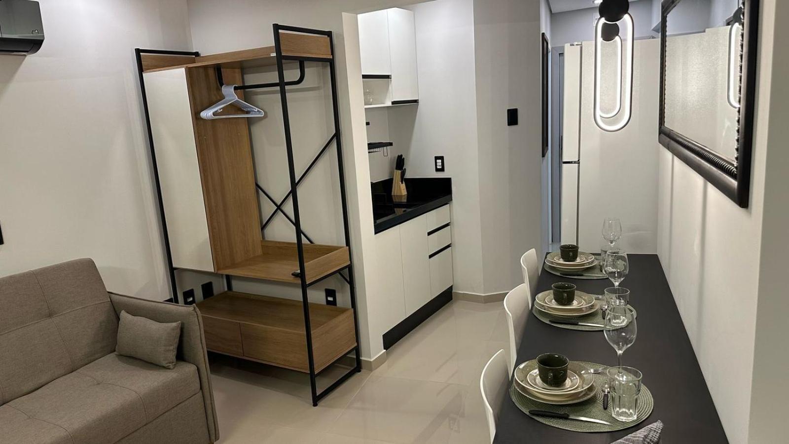 Apartamento Flat Dubai - Frente Roda Gigante - Piscina Frente Mar - Excepcional Balneário Camboriú