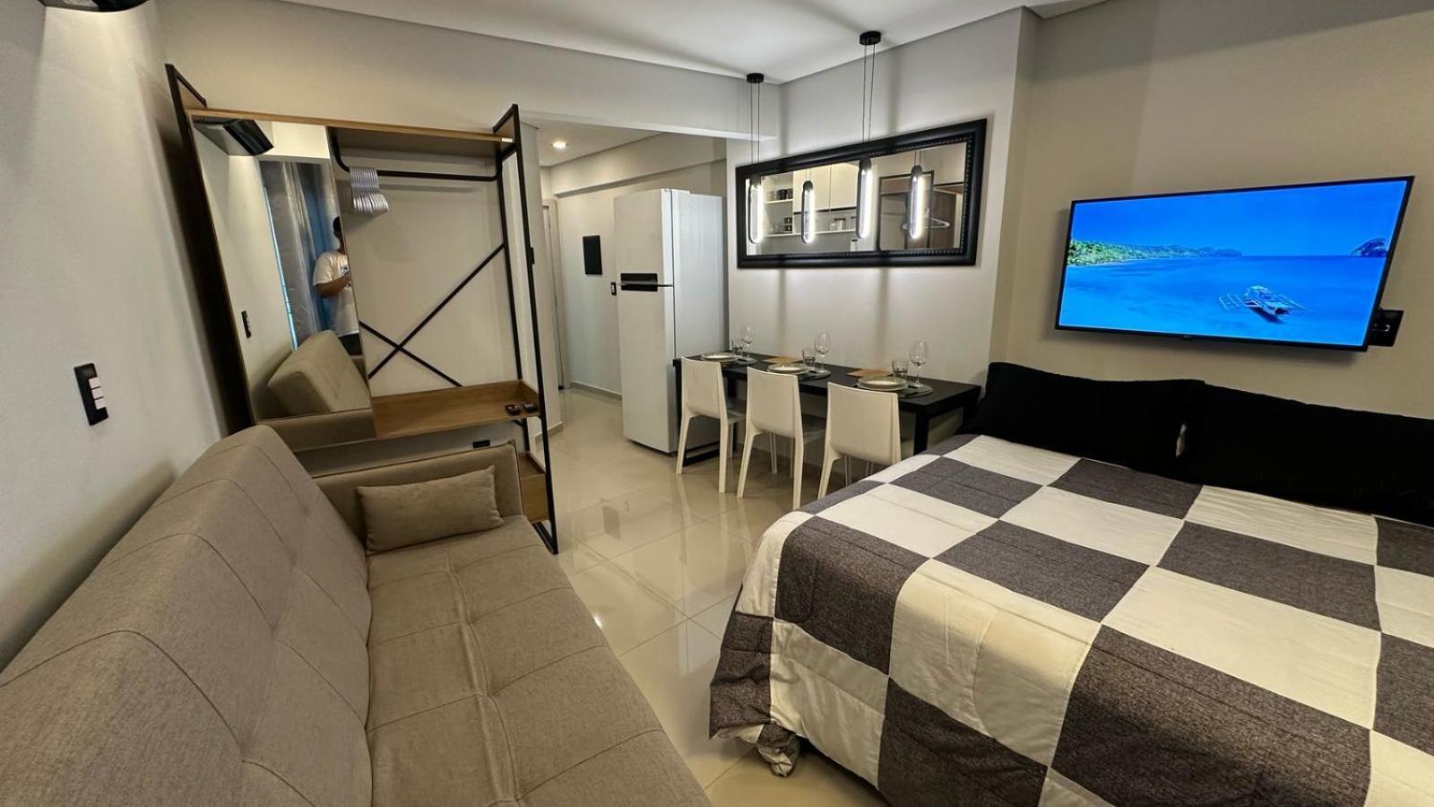 Flat Dubai - Frente Roda Gigante - Piscina Frente Mar - Excepcional